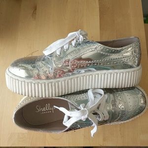 Shellys London metallic platform oxford size 9